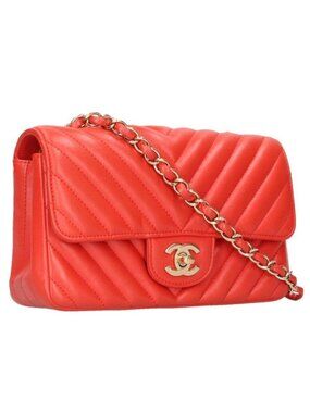 Chanel Blanc Lambskin Chain Shoulder Bag